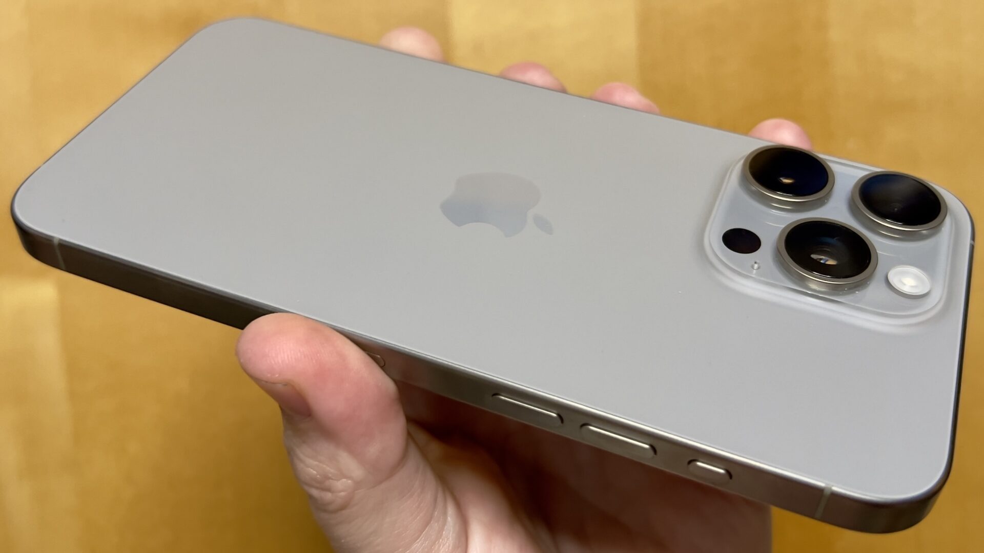 TEST: Apple iPhone 15 Pro Max – Apple iPhone 15 Pro Max tillbaka i matchen