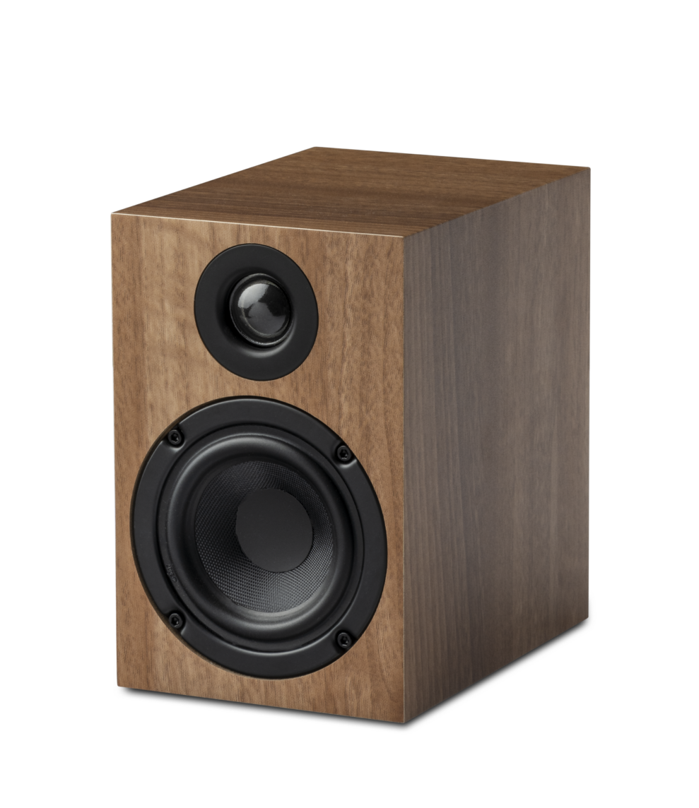 Speaker-Box-3E-walnut-angled