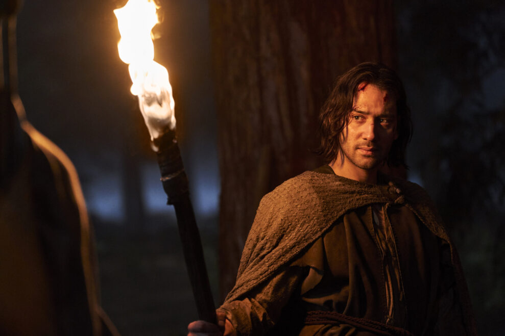 Maxim Baldry as Isildur