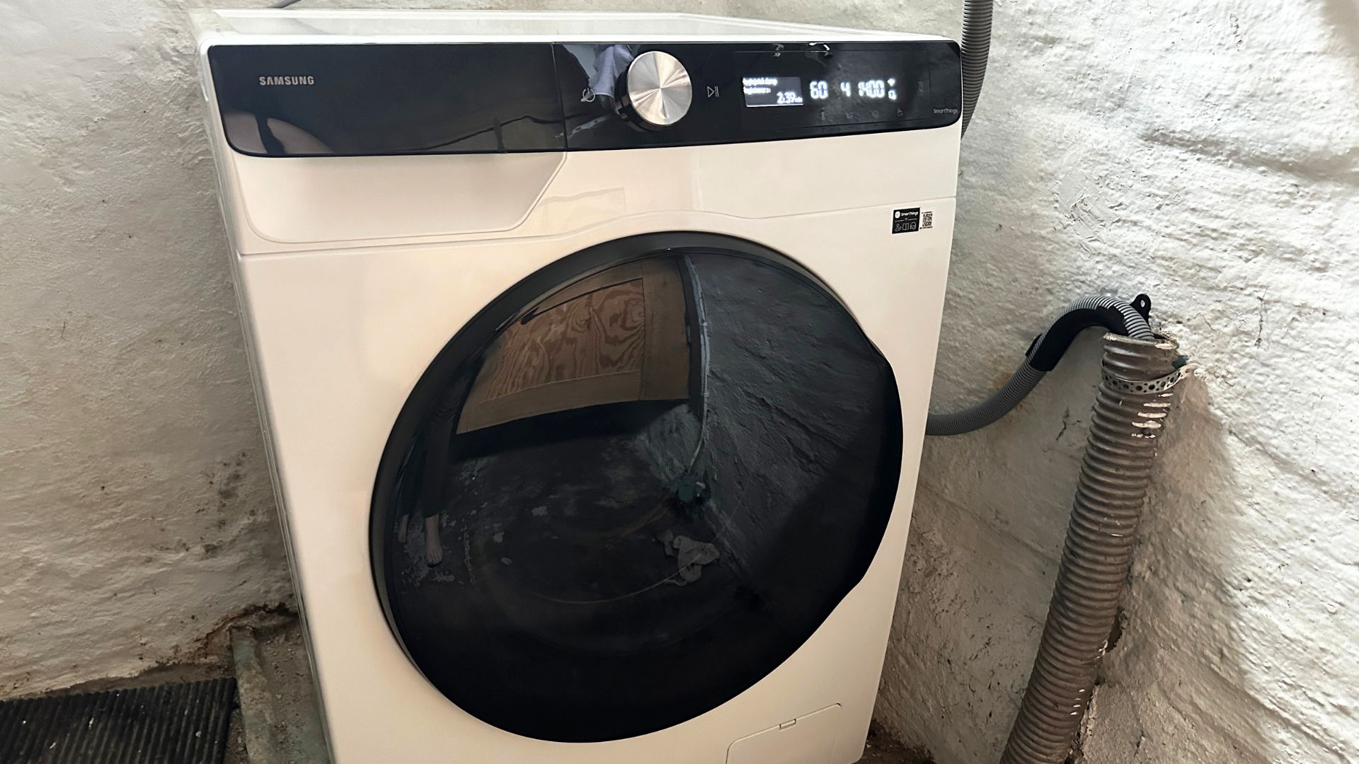 Samsung tvätt/tork AI Wash WD11DG6B85BKU3