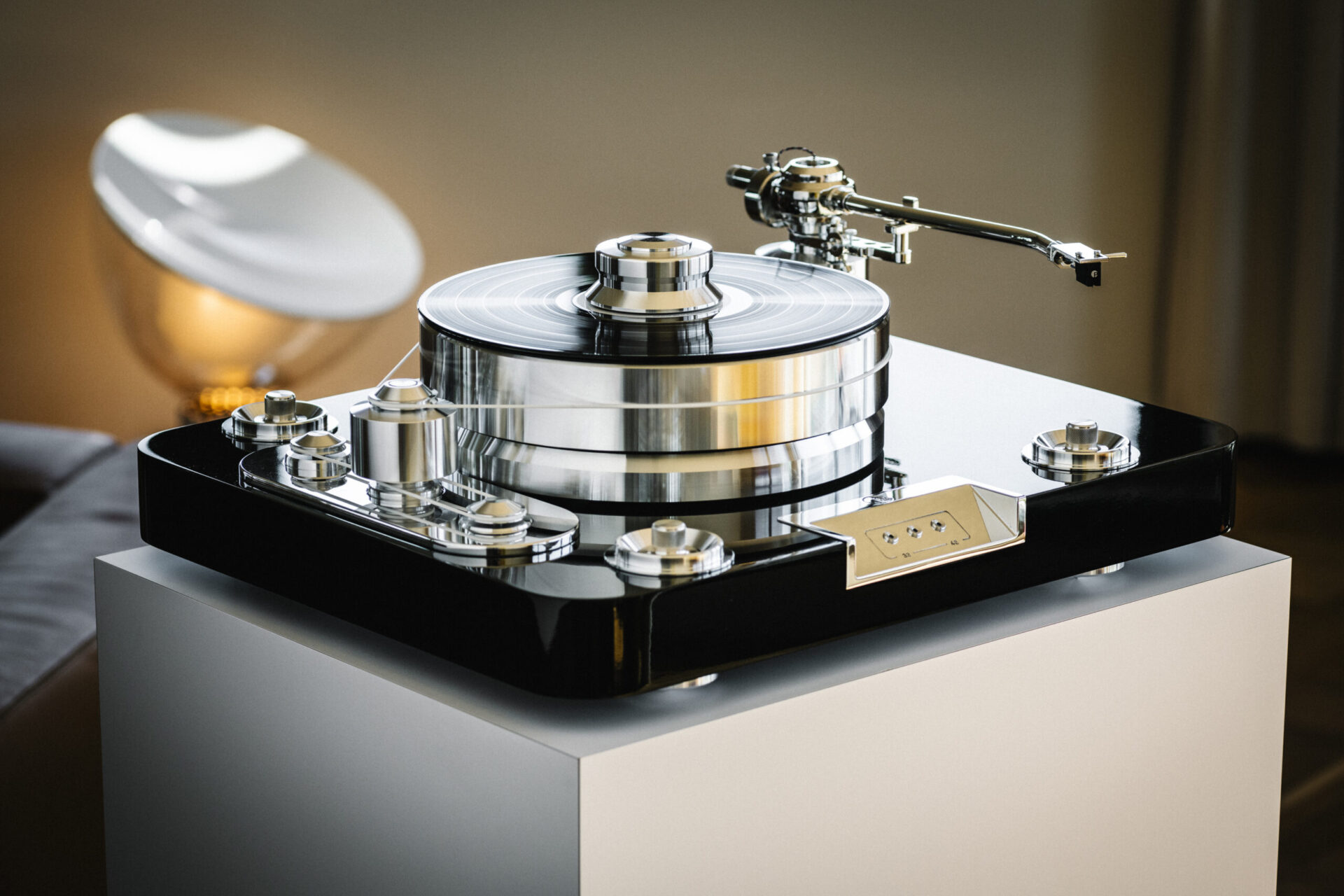 Pro-Ject Signature 12.2 skivspelare