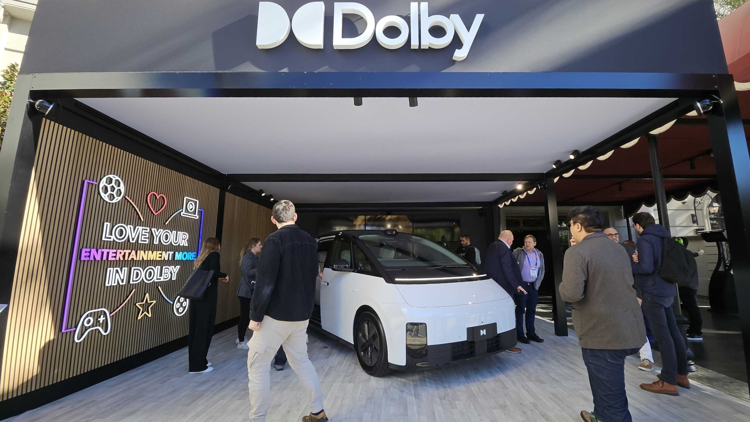 Dolby CES 2025 Li Auto Mega scaled