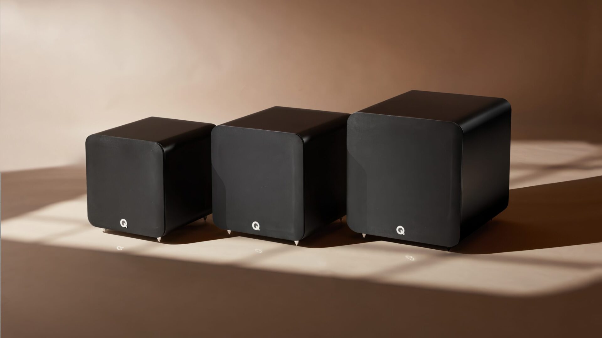 Q Acoustics Q SUB: Ny subwoofer-serie med smart baslösning