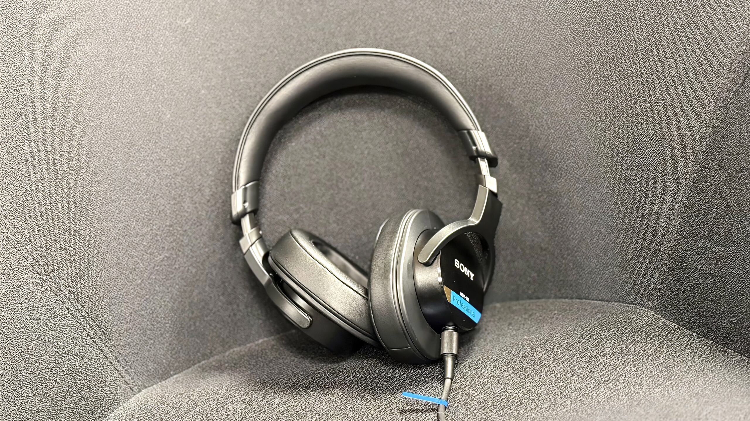 Sony MDR M1 2 scaled