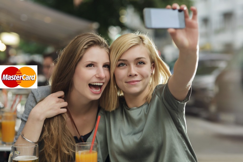 Betala notan med en selfie